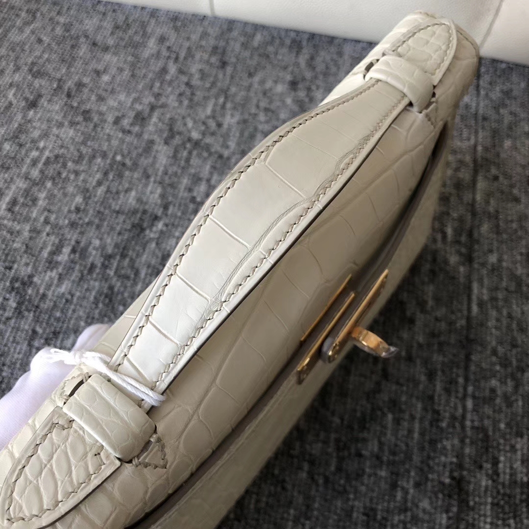 Hermès（爱马仕）Minikelly pochette Alligator  matt 雾面 鳄鱼 8L 奶油白 Beton 手拿包