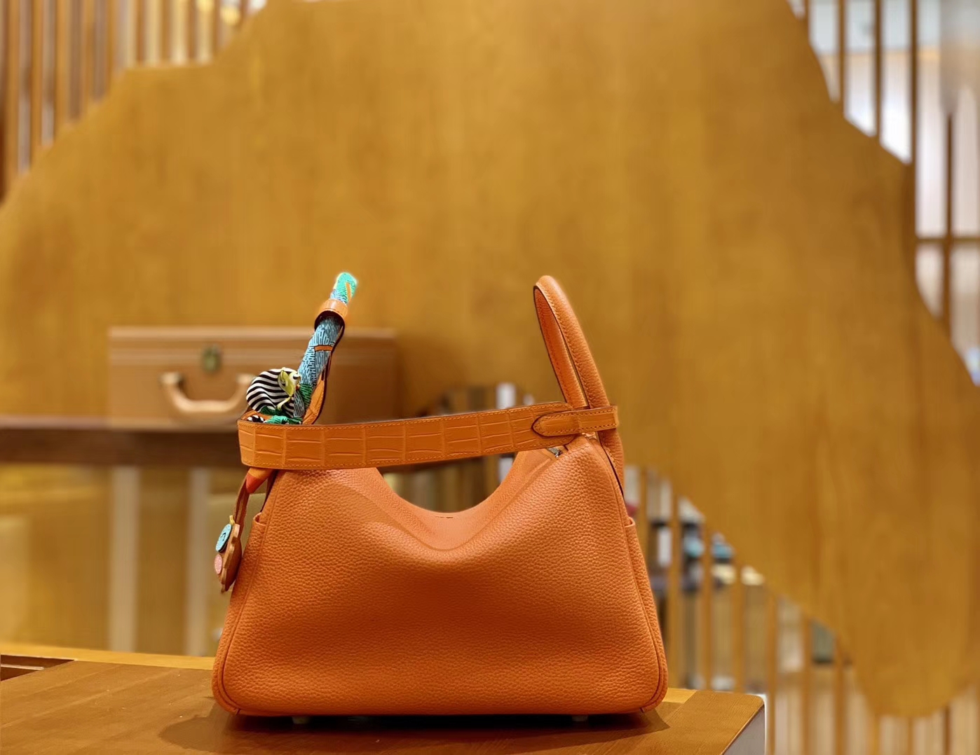 Hermès（爱马仕）Lindy 26cm 火焰橙 银扣 鳄鱼皮拼togo 全手工缝制