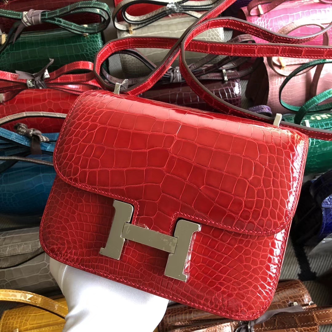 Hermès（爱马仕）Constance 空姐包 18cm Alligator shiny 亮面鳄鱼 ck95 法拉利红 金扣 现货