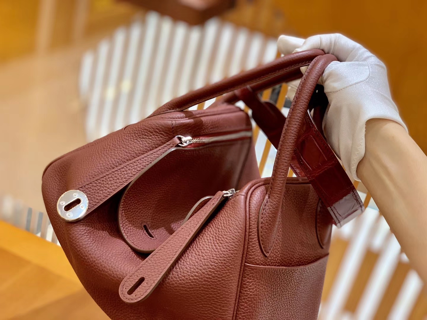 Hermès（爱马仕）Lindy 26cm 酒红色 银扣 鳄鱼皮拼togo 全手工缝制