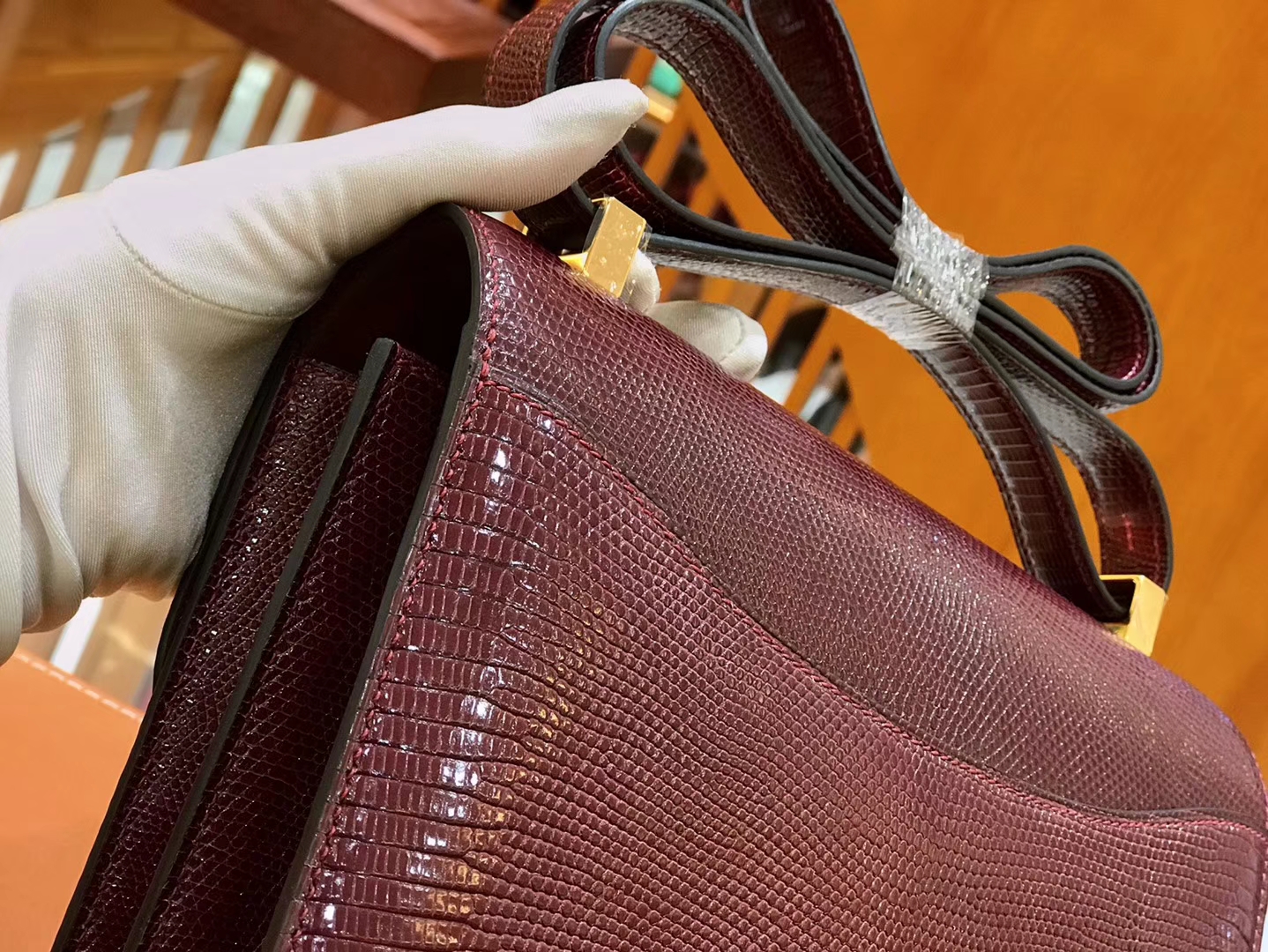 Hermès（爱马仕）Constance 空姐包 蜥蜴皮 酒红色 18cm