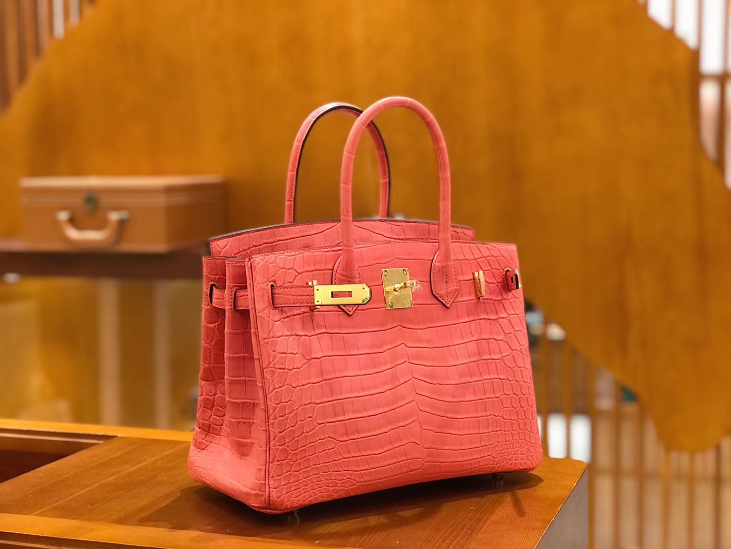 Hermès(爱马仕)Birkin 铂金包 尼罗鳄鱼皮 唇膏粉 30cm-拉尔森鳄鱼皮具定制 - 爱马仕包包官网 Hermès(爱马仕)Birkin 铂金包 尼罗鳄鱼皮 唇膏粉 30cm