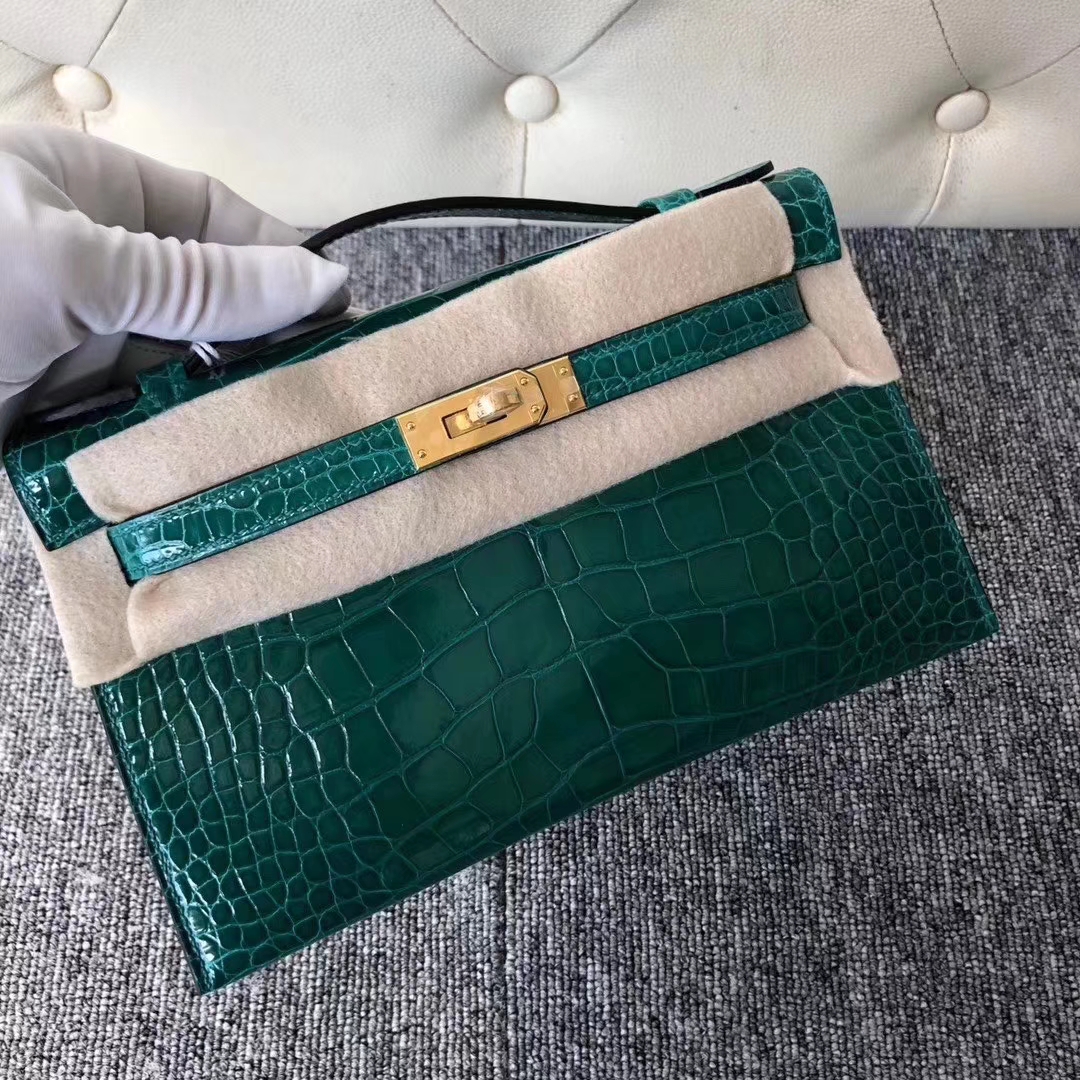Hermès（爱马仕）Mini Kelly Pochette 22cm 亮面方块 美洲鳄鱼 6Q翡翠绿 Vert Emeraude 金扣