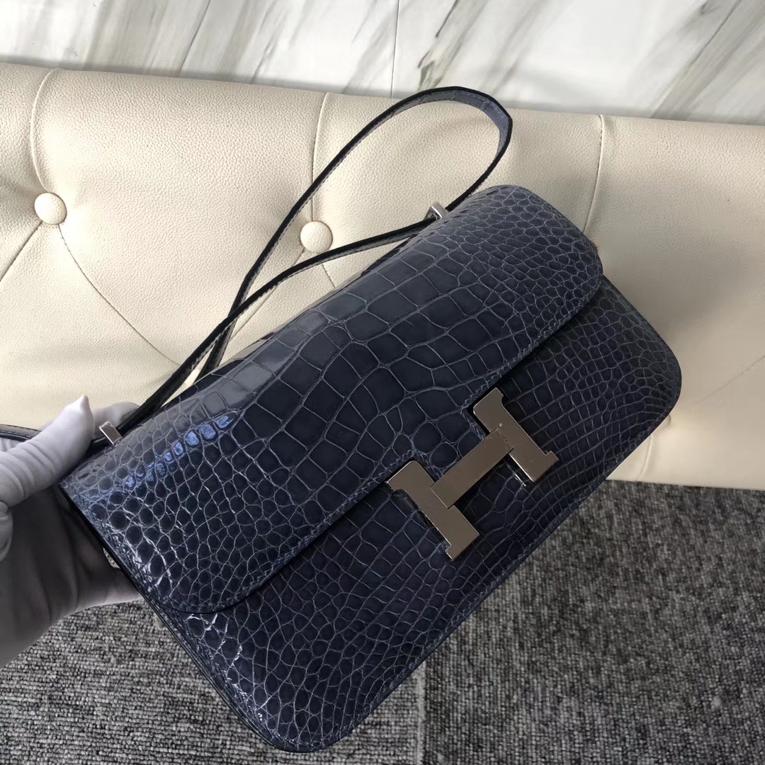 Hermès（爱马仕）Constance 26cm Alligator shiny 亮面鳄鱼 N7 风暴蓝 银扣 顶级手缝 定制
