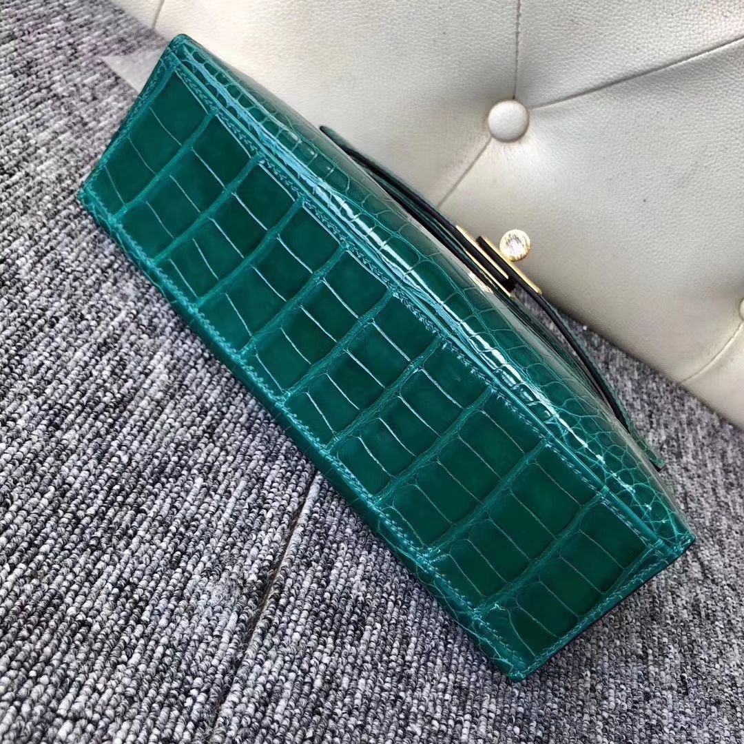 Hermès（爱马仕）Mini Kelly Pochette 22cm 亮面方块 美洲鳄鱼 6Q翡翠绿 Vert Emeraude 金扣