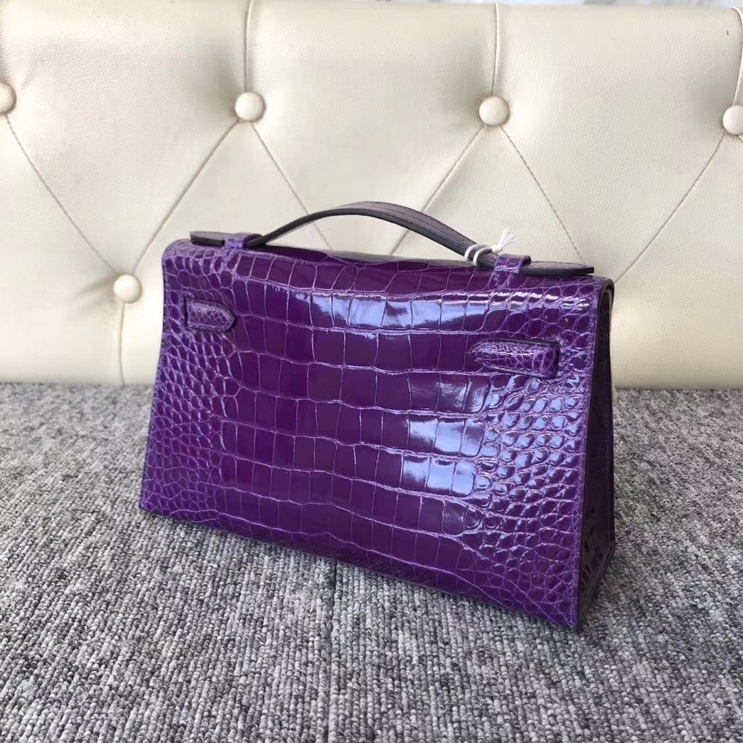 Hermès（爱马仕）Mini Kelly Pochette 22cm 亮面方块 美洲鳄鱼 极度紫 银扣 现货