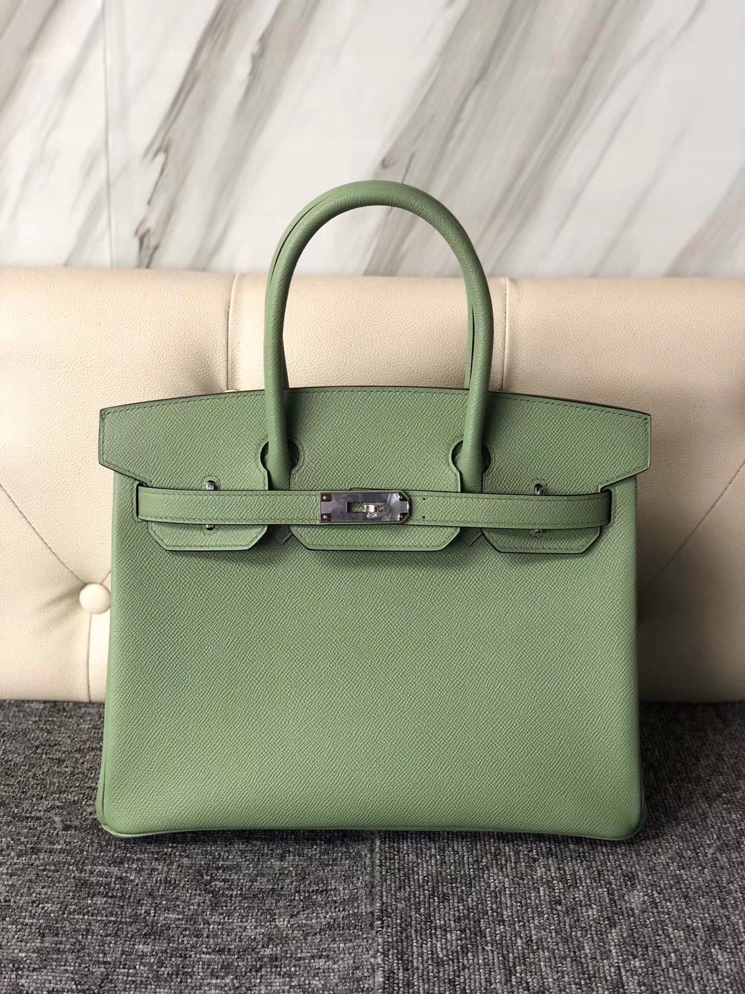 Hermès（爱马仕）Birkin 铂金包 Epsom 原厂掌纹皮 3I 蟋蟀绿 牛油果绿 银扣 30cm