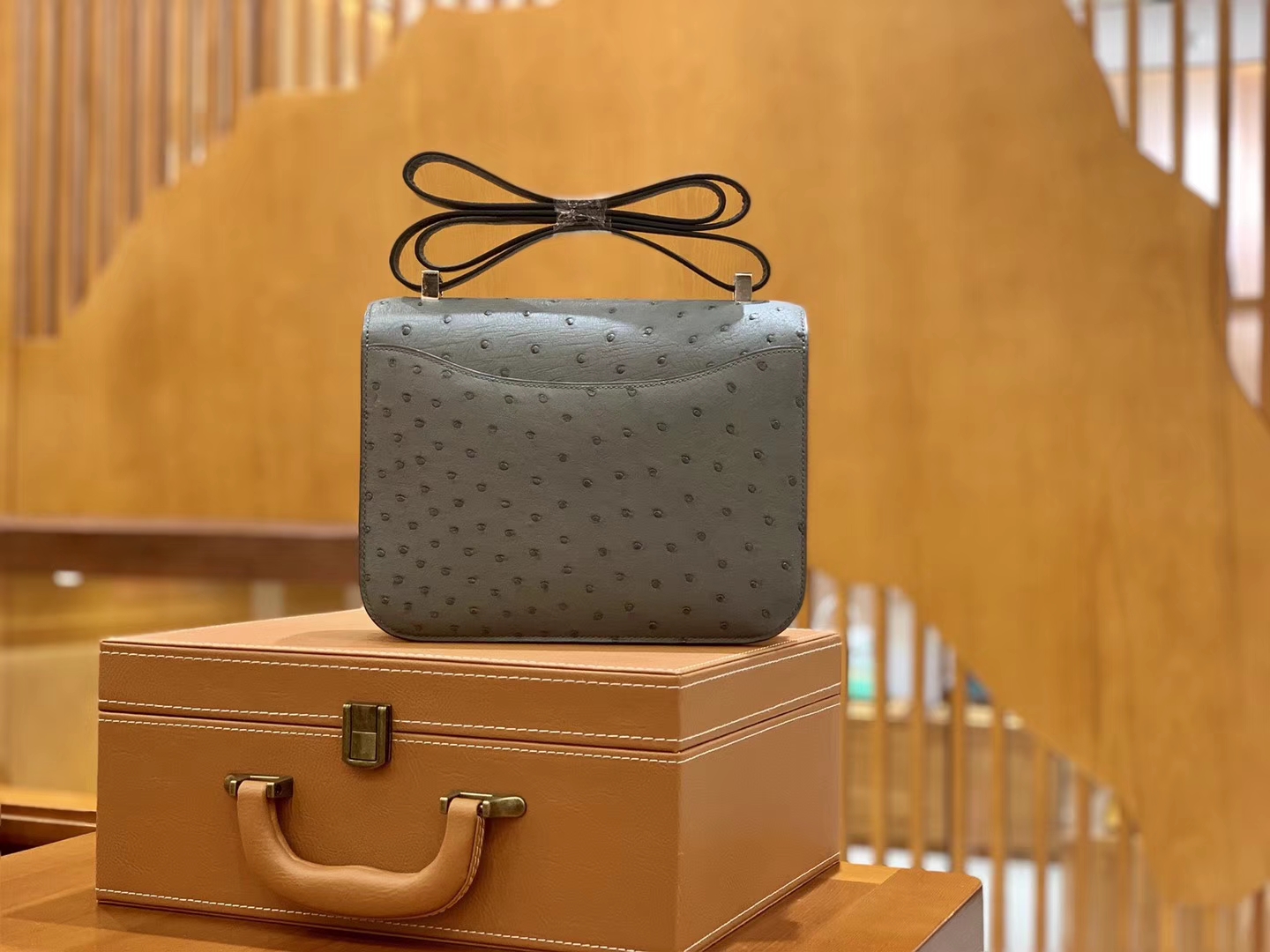Hermès（爱马仕）Constance 空姐包 沥青灰 南非进口鸵鸟皮 24cm 现货
