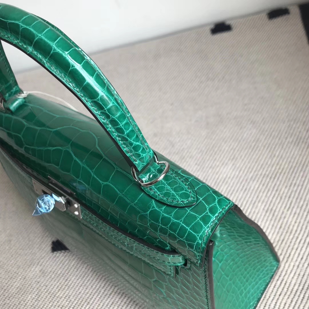 Hermès（爱马仕）Kelly 25cm Alligator shiny 亮面鳄鱼 6Ｑ 翡翠绿 银扣 顶级手缝 现货