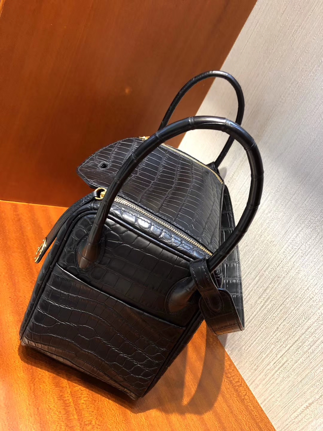 Hermès（爱马仕）Lindy 琳迪包 雾面鳄鱼 ck89 黑色 Noir 金扣 26cm 顶级手缝
