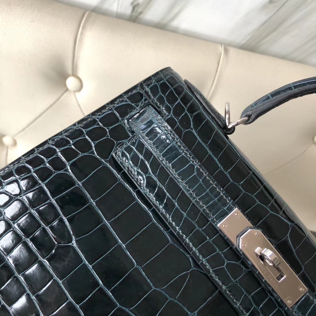Hermès（爱马仕）Kelly 28cm Porosus shiny 亮面澳洲湾鳄 1p 鸭子蓝 银扣 现货