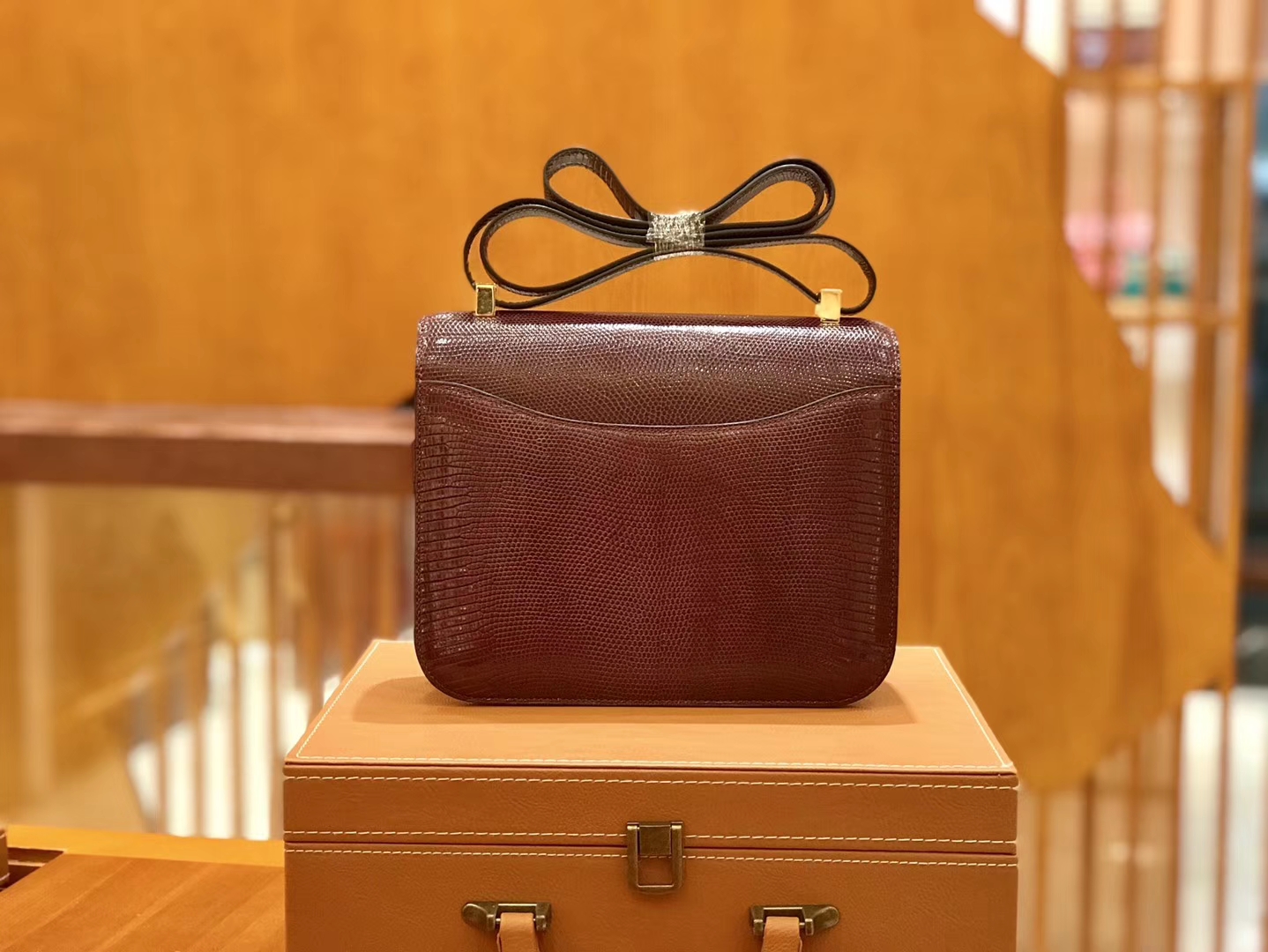 Hermès（爱马仕）Constance 空姐包 蜥蜴皮 酒红色 18cm