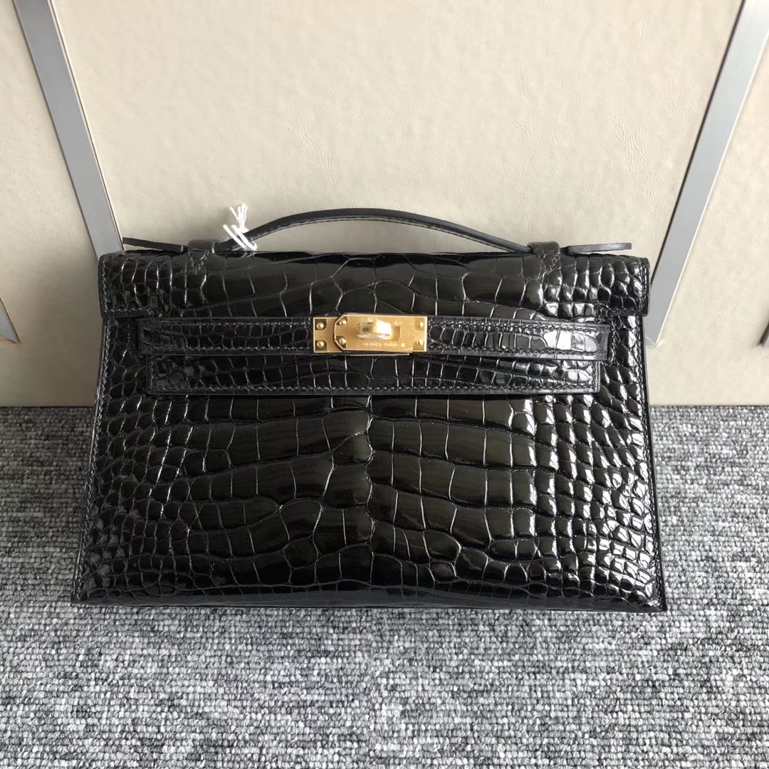 Hermès（爱马仕）Mini Kelly Pochette 22cm 亮面方块 美洲鳄鱼 黑色 银扣 手拿包 晚宴包