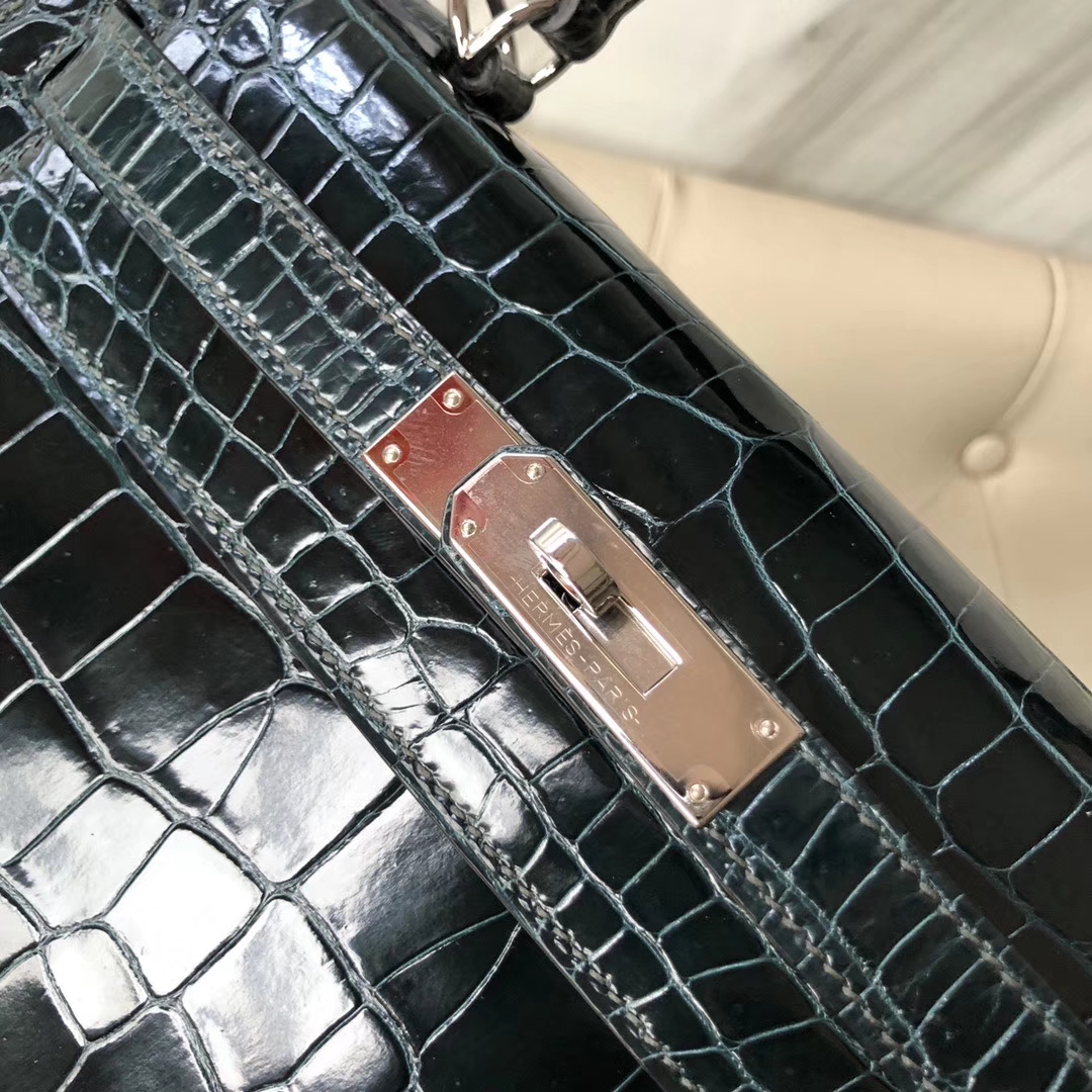 Hermès（爱马仕）Kelly 28cm Porosus shiny 亮面澳洲湾鳄 1p 鸭子蓝 银扣 现货