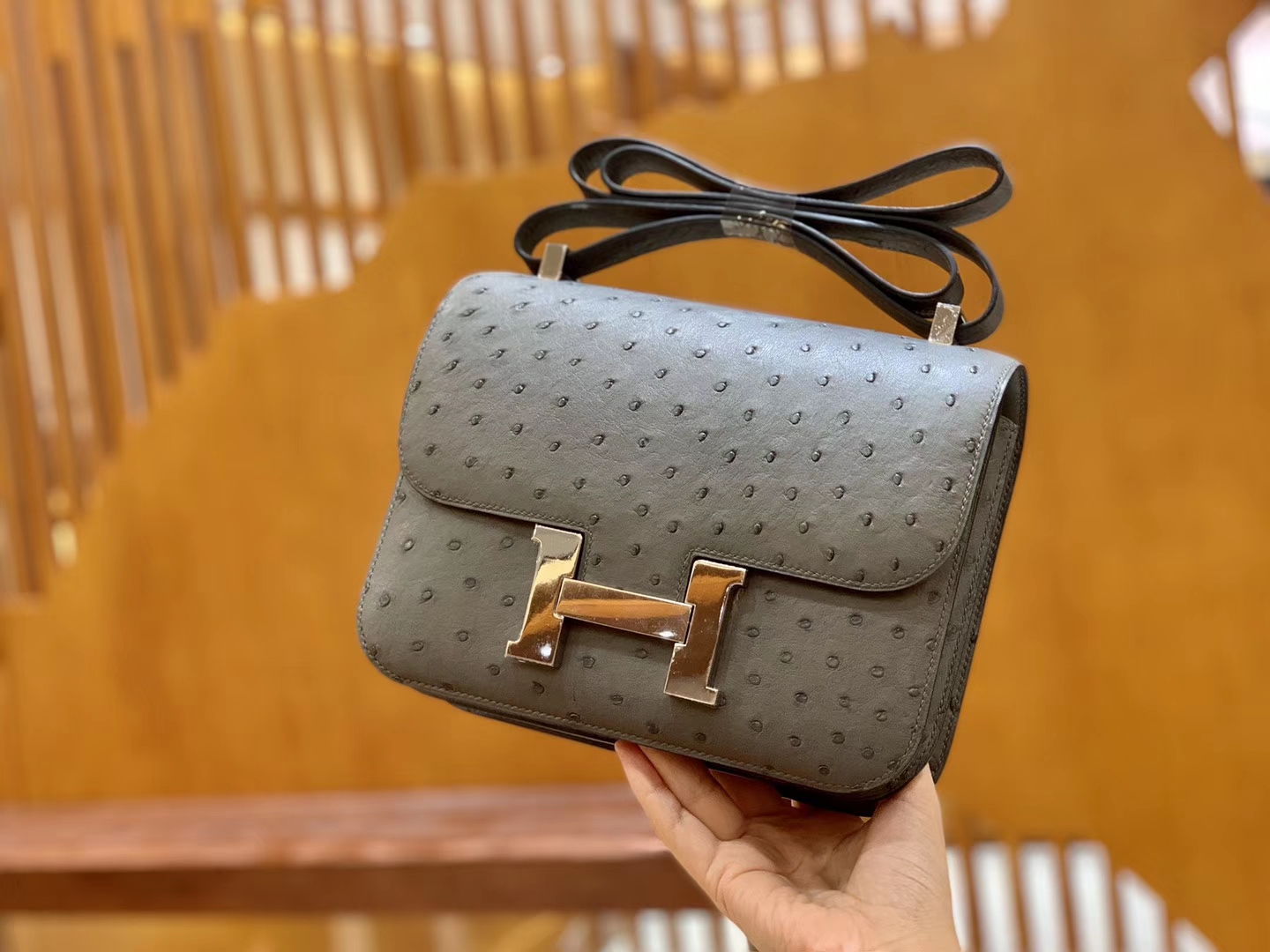 Hermès（爱马仕）Constance 空姐包 沥青灰 南非进口鸵鸟皮 24cm 现货