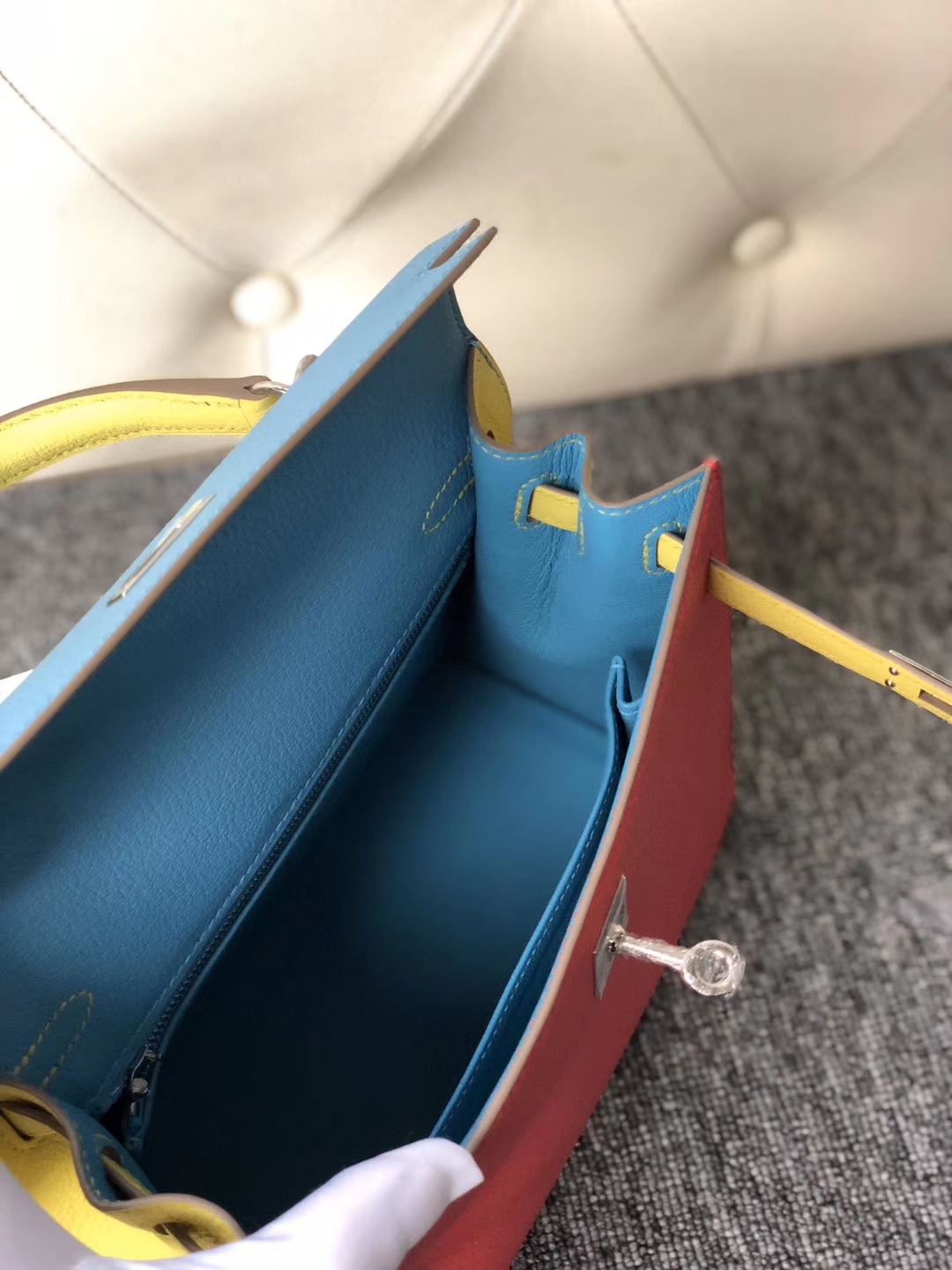 Hermès（爱马仕）Kelly 凯莉包 山羊皮 三拼色 银扣 25cm 定制