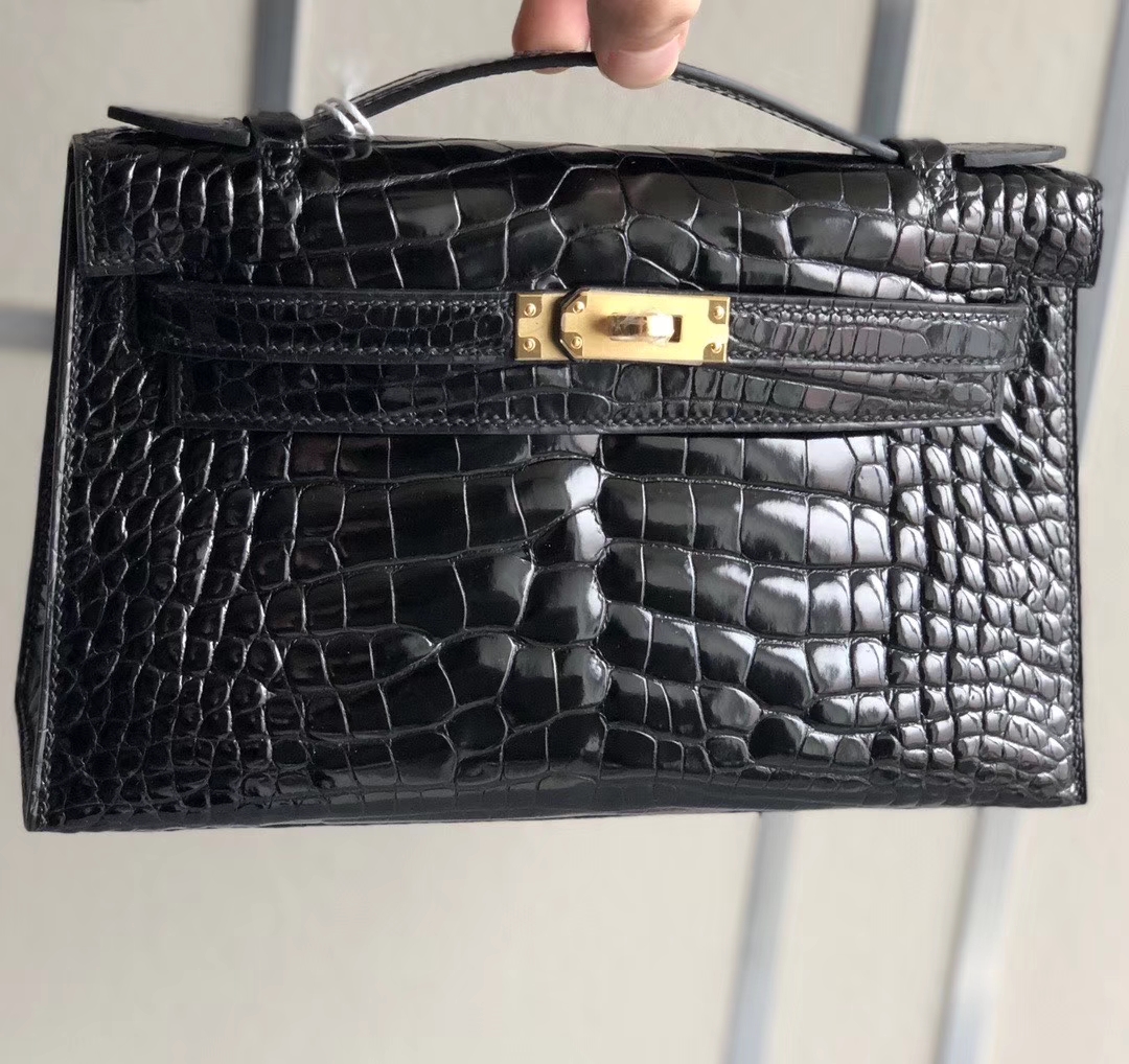 Hermès（爱马仕）Mini Kelly Pochette 22cm 亮面方块 美洲鳄鱼 黑色 银扣 手拿包 晚宴包