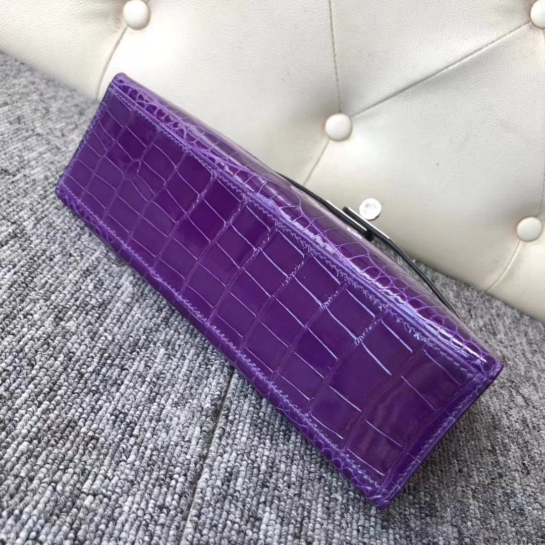 Hermès（爱马仕）Mini Kelly Pochette 22cm 亮面方块 美洲鳄鱼 极度紫 银扣 现货