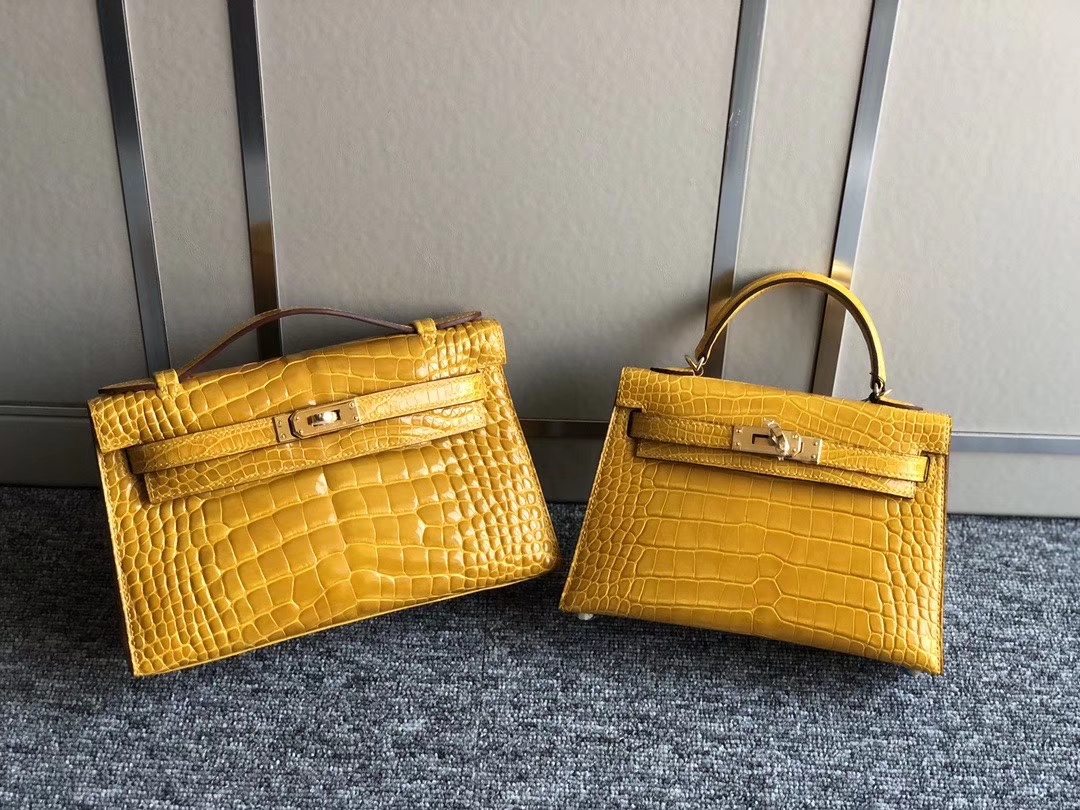 Hermès（爱马仕）Mini kelly pochette 22cm Alligator shiny 亮面鳄鱼 9D 琥珀黄 Ambre 金扣
