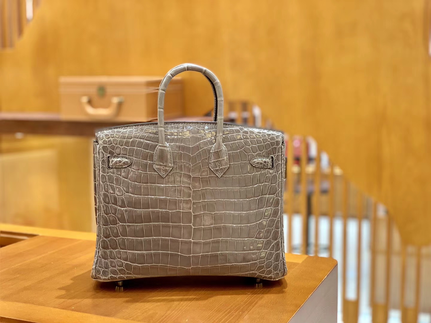 Hermès（爱马仕）Birkin 30cm 斑鸠灰 灰扣 一级皮 尼罗鳄鱼皮 臻品级别