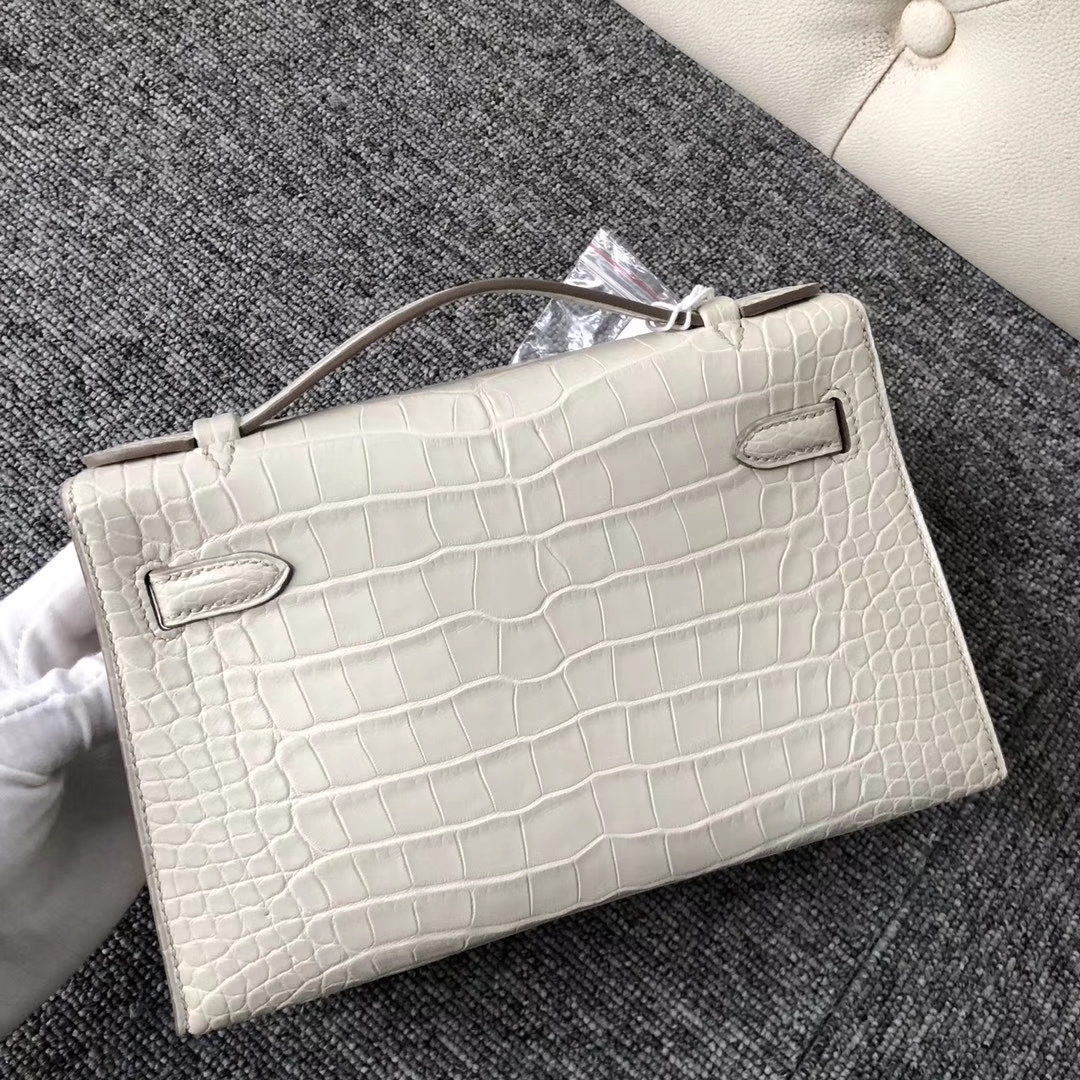 Hermès（爱马仕）Mini Kelly pochette 22cm Alligator matt 雾面鳄鱼 8L 奶油白 Beton 金扣 手拿包 晚宴包