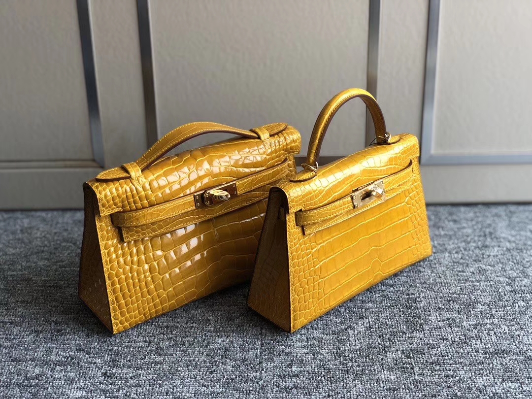 Hermès（爱马仕）Mini kelly pochette 22cm Alligator shiny 亮面鳄鱼 9D 琥珀黄 Ambre 金扣