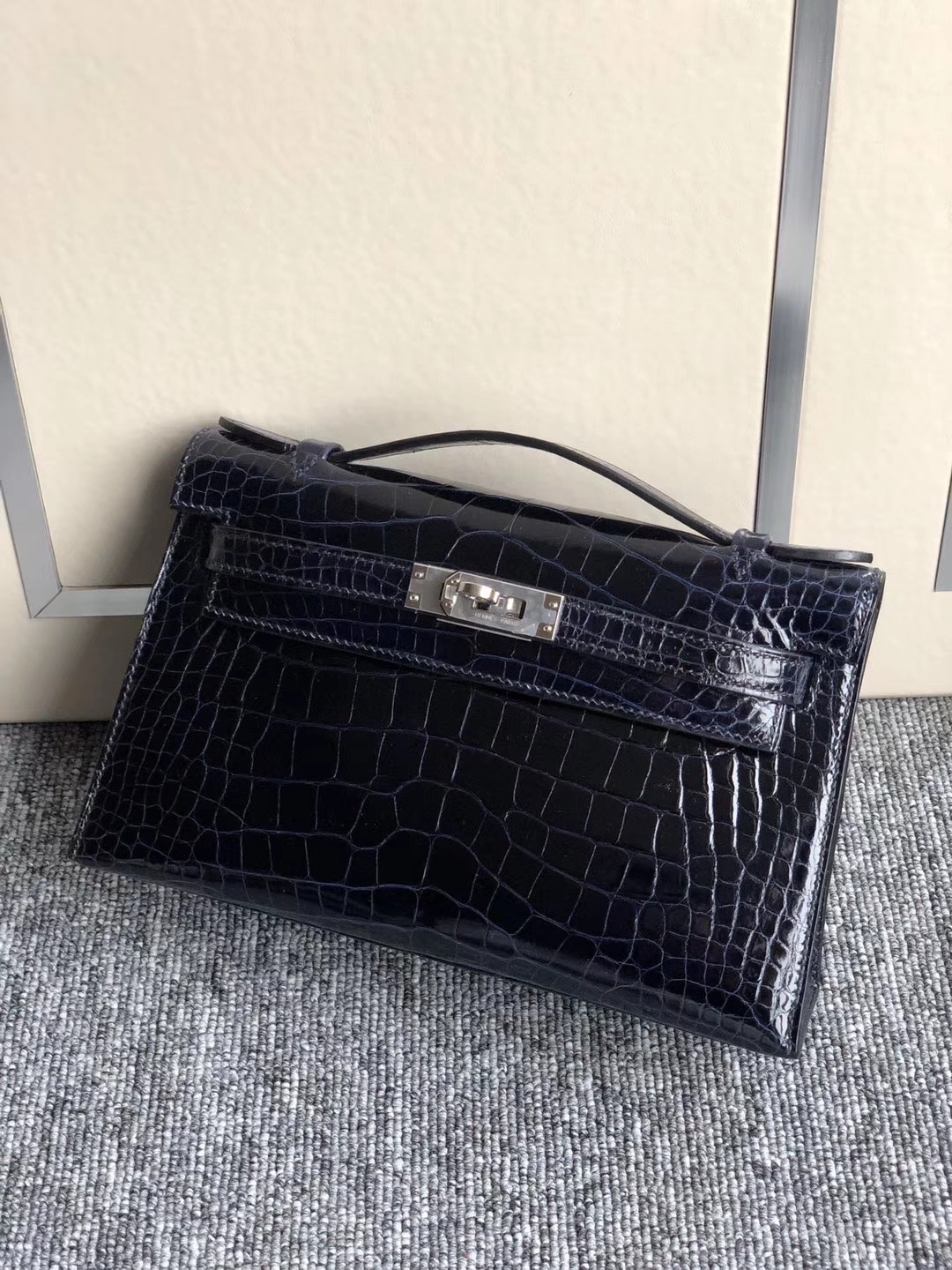 Hermès（爱马仕）Mini kelly pochette 22cm 亮面鳄鱼 宝石蓝 银扣 手拿包 晚宴包 现货