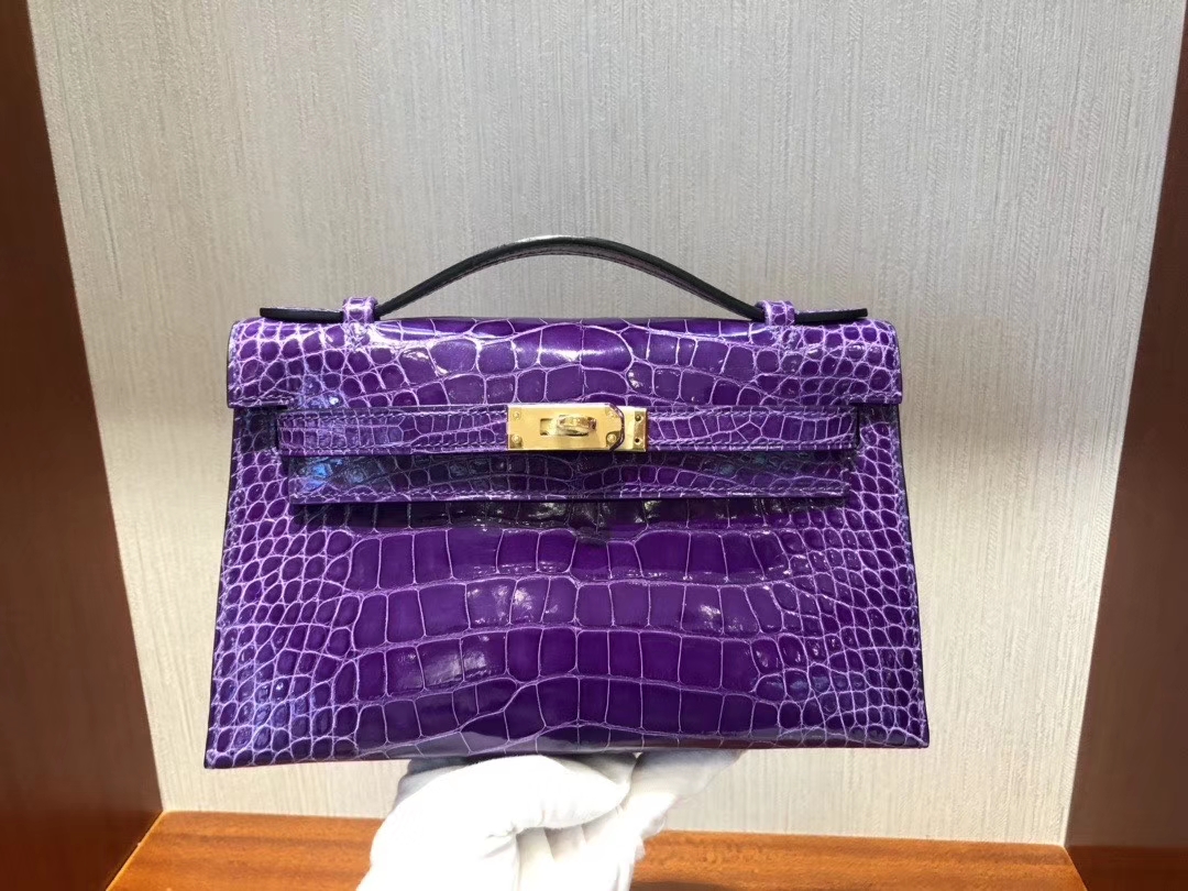 Hermès（爱马仕）Mini kelly pochette Alligator shiny 亮面鳄鱼 5L 极度紫 金扣 手拿包 晚宴包 22cm 现货