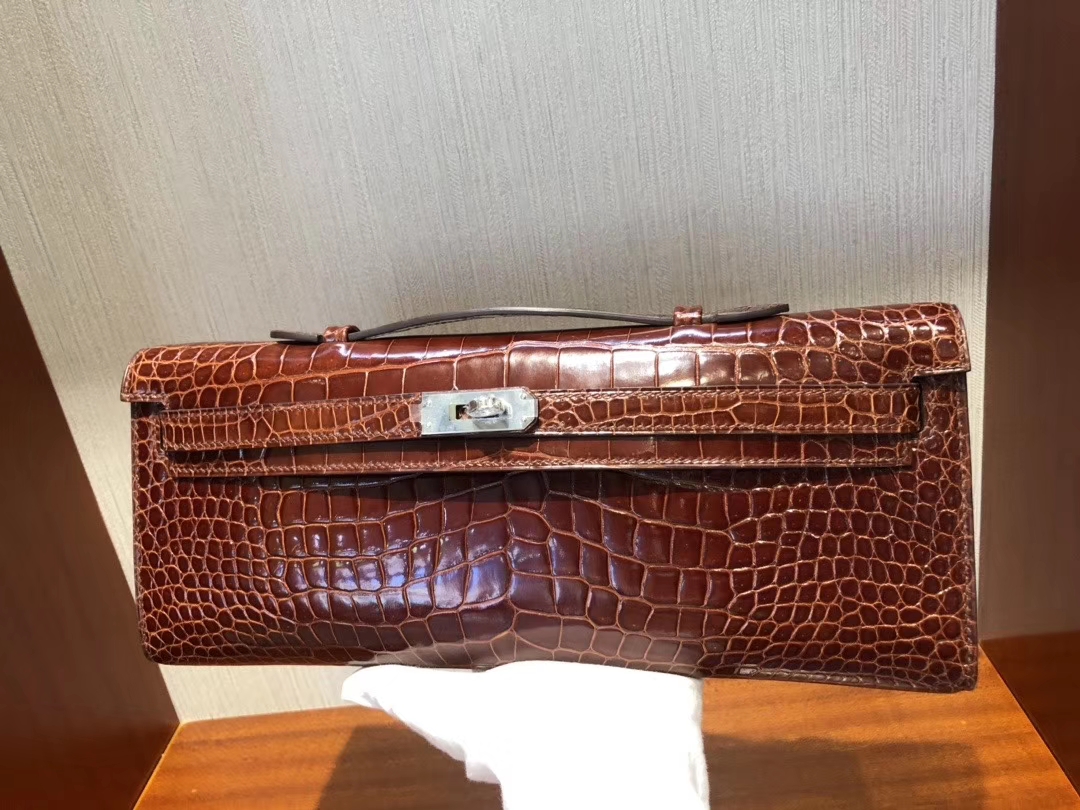 Hermès（爱马仕）Kelly cut 31cm Porosus shiny 亮面澳洲湾鳄鳄鱼 ck31 蜜糖棕 Miel 银扣 手拿包 晚宴包 现货