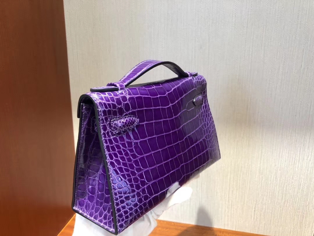 Hermès（爱马仕）Mini kelly pochette Alligator shiny 亮面鳄鱼 5L 极度紫 金扣 手拿包 晚宴包 22cm 现货