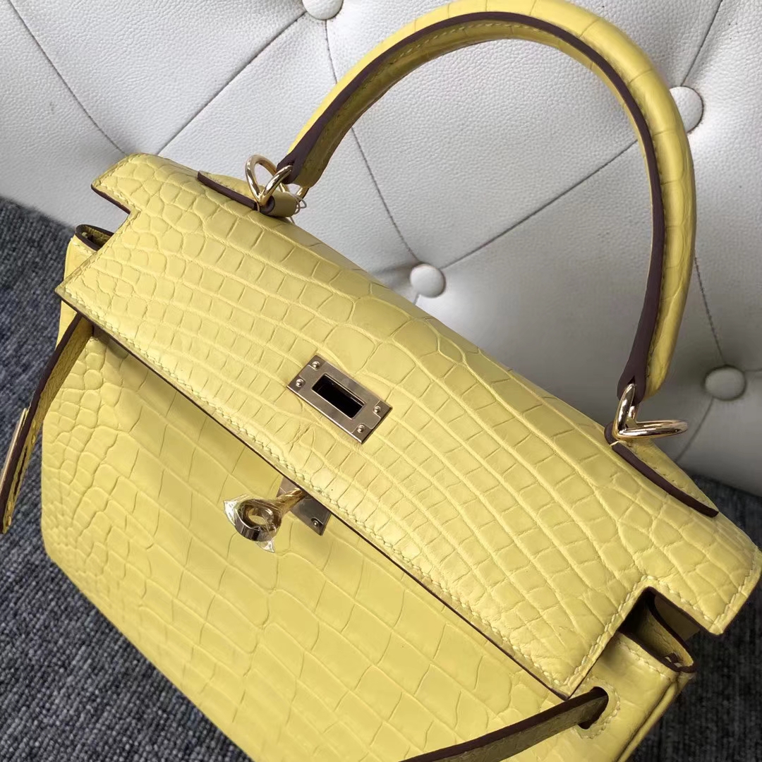 Hermès（爱马仕）Kelly 凯莉包 Matt alligator crocodile 雾面美洲鳄 柠檬黄 蜡线全手工 25cm 接受预定
