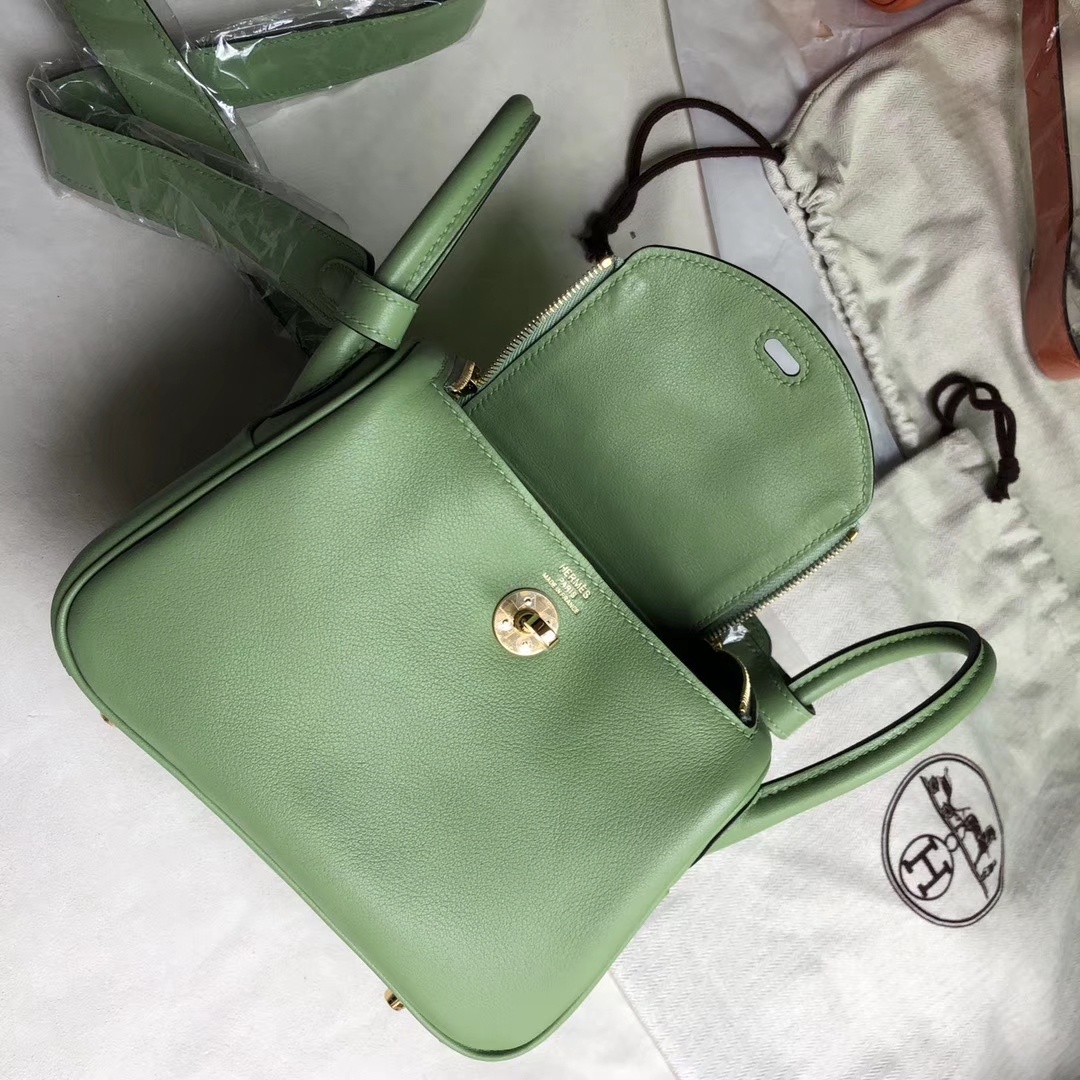 Hermès（爱马仕）Mini lindy Swift 3i 牛油果绿 金扣 定制