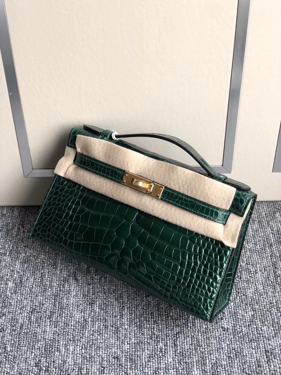 Hermès（爱马仕）Mini kelly pochette 22cm 亮面鳄鱼 ck67 祖母绿 金扣 手拿包 晚宴包 现货
