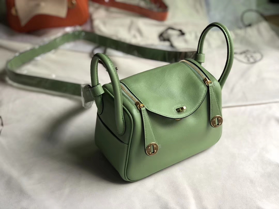 Hermès（爱马仕）Mini lindy Swift 3i 牛油果绿 金扣 定制