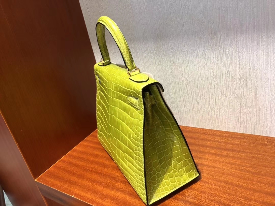 Hermès（爱马仕）Kelly 28cm Porosus shiny 亮面澳洲湾鳄 6R 奇异果绿 Kiwi 金扣 顶级手缝 超美