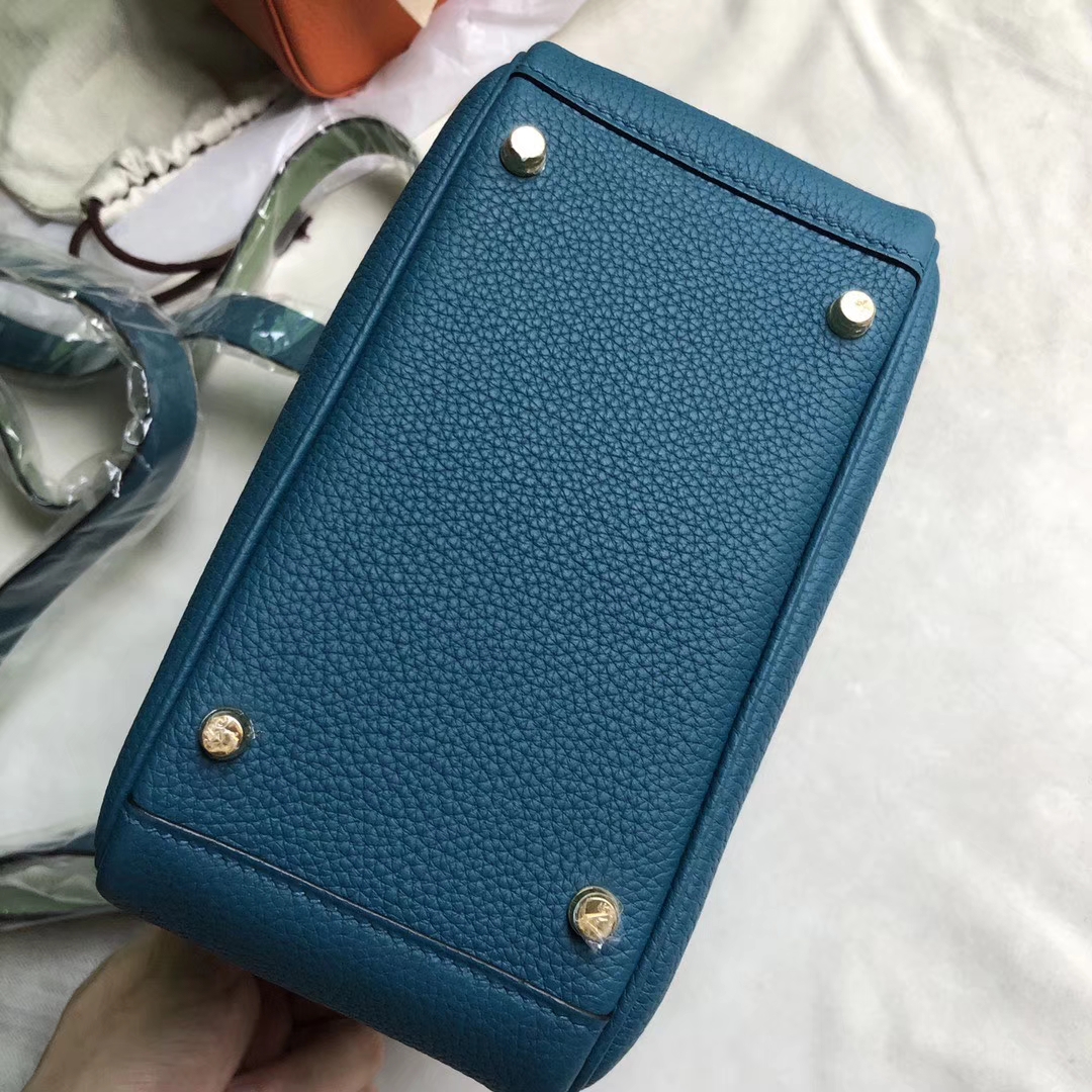 Hermès(爱马仕)Mini lindy tc w0 博斯普鲁斯蓝 金扣 定制-拉尔森鳄鱼皮具定制 - 爱马仕包包官网 Hermès(爱马仕)Mini lindy tc w0 博斯普鲁斯蓝 金扣 定制