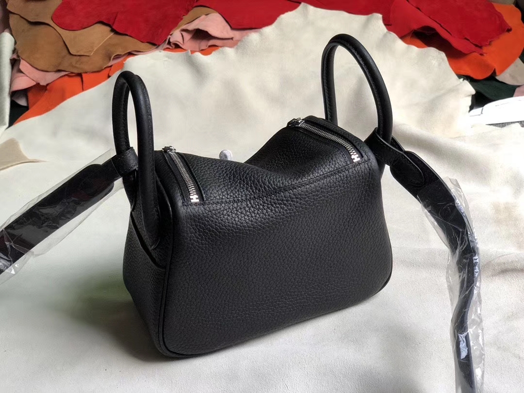 Hermès（爱马仕）Mini lindy 20cm  tc ck89 黑色 银扣 顶级手缝 小可爱 现货