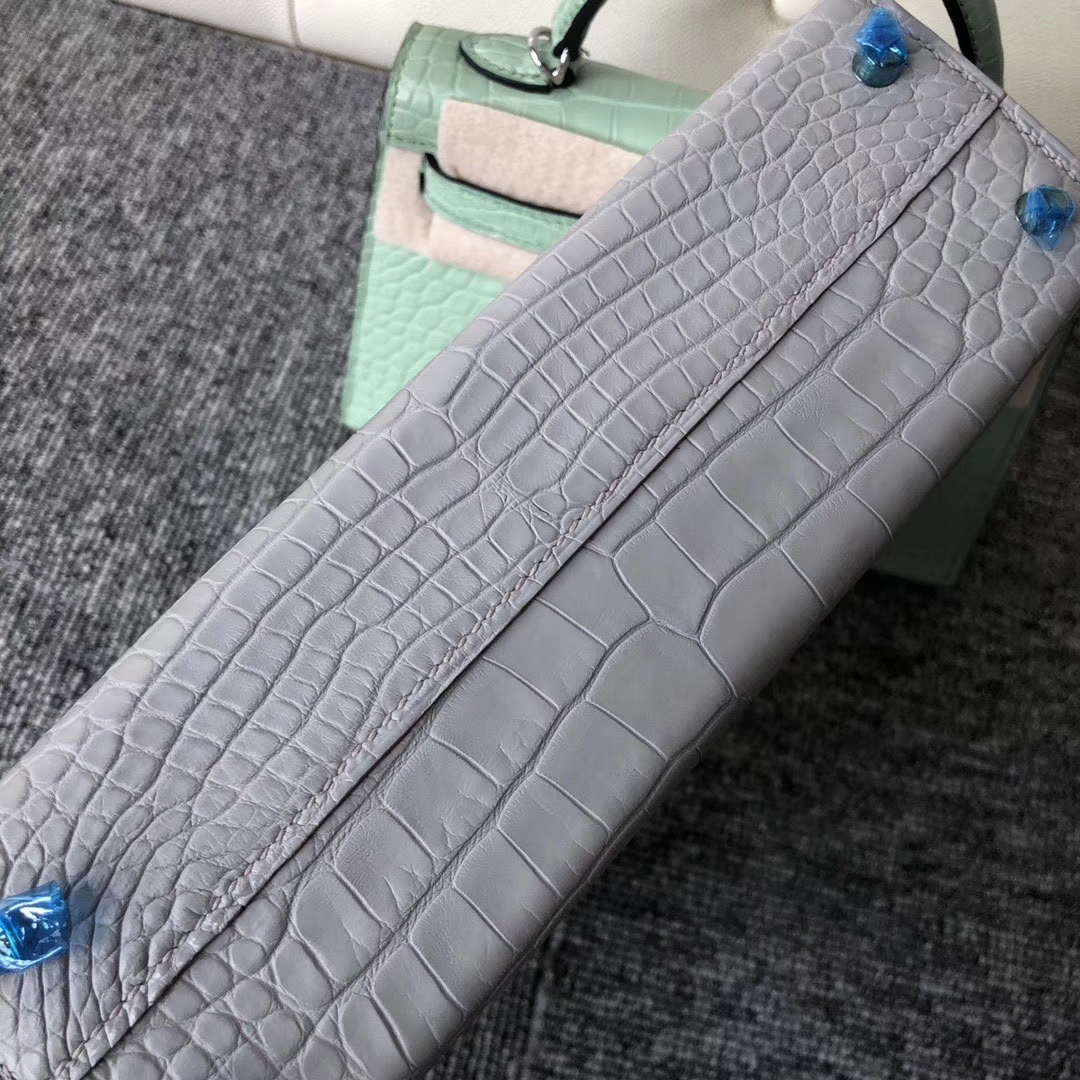 Hermès（爱马仕）Mini kelly ll Alligator matt 雾面鳄鱼 ck80 珍珠灰 金扣 顶级手缝