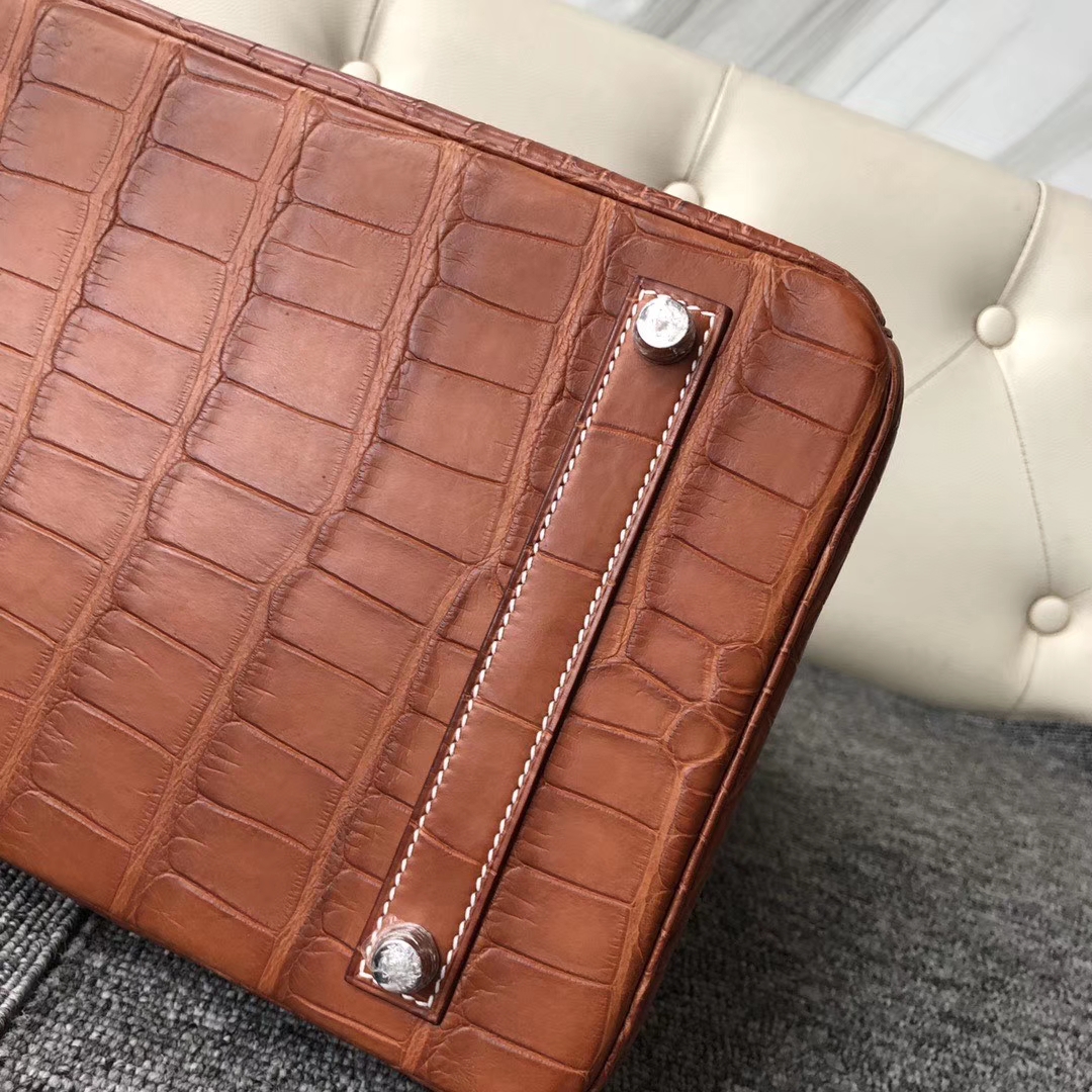 Hermès（爱马仕）Birkin 35cm Alligator matt 雾面鳄鱼 棕色 白色线 银扣 顶级手缝 定制