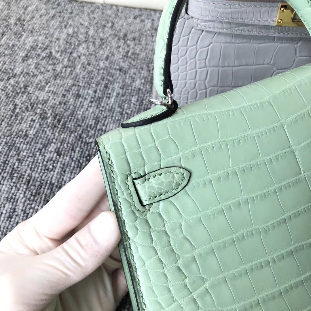 Hermès（爱马仕）Mini kelly ll Alligator matt 雾面鳄鱼 6U 薄荷绿 银扣 顶级手缝