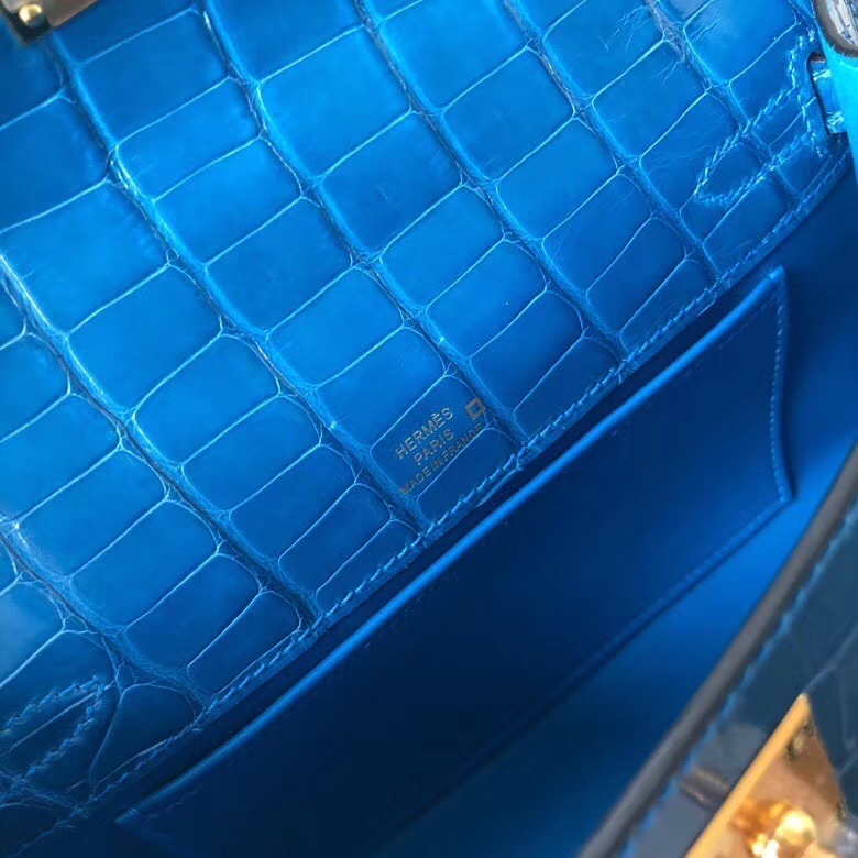 Hermès(爱马仕)Mini kelly pochette 22cm 亮面鳄鱼 7Q爱琴海蓝 金扣 手拿包 晚宴包 顶级手缝-拉尔森鳄鱼皮具定制 - 爱马仕包包官网 Hermès(爱马仕)Mini kelly pochette 22cm 亮面鳄鱼 7Q爱琴海蓝 金扣 手拿包 晚宴包 顶级手缝