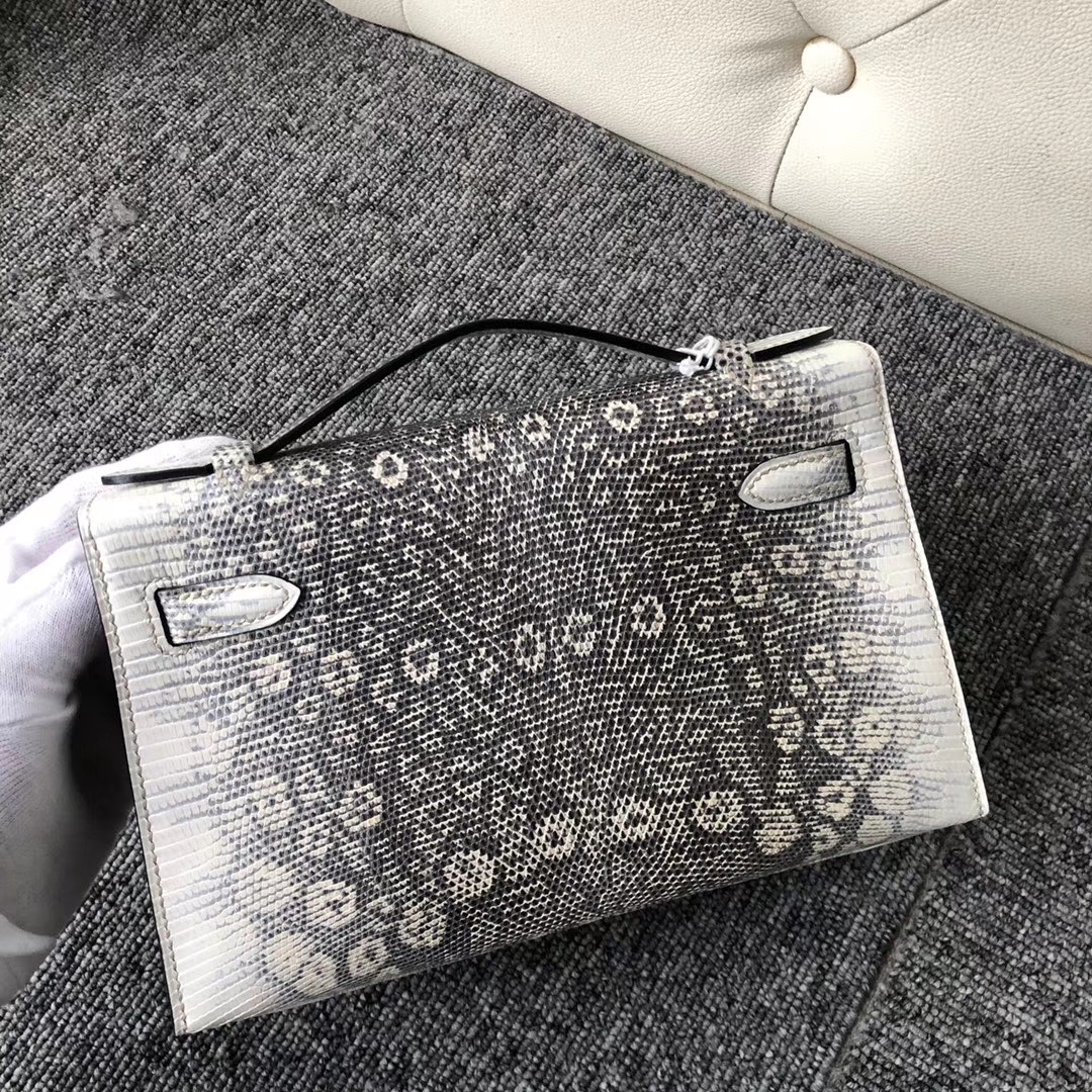Hermès(爱马仕)Mini kelly pochette 22cm Lizard 进口亮面蜥蜴 小喜马拉雅色 银扣 手拿包 晚宴包-拉尔森鳄鱼皮具定制 - 爱马仕包包官网 Hermès(爱马仕)Mini kelly pochette 22cm Lizard 进口亮面蜥蜴 小喜马拉雅色 银扣 手拿包 晚宴包
