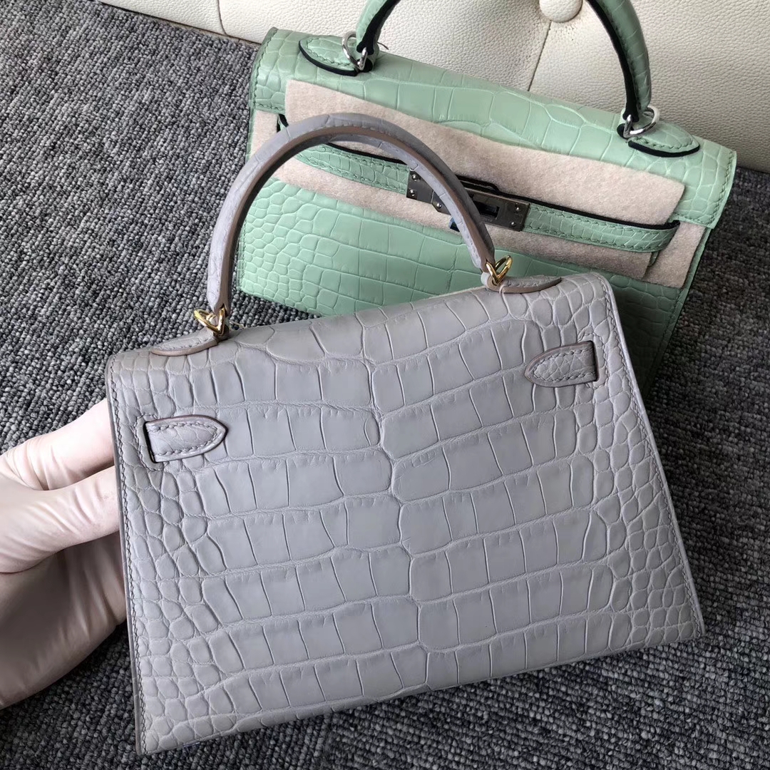 Hermès（爱马仕）Mini kelly ll Alligator matt 雾面鳄鱼 ck80 珍珠灰 金扣 顶级手缝