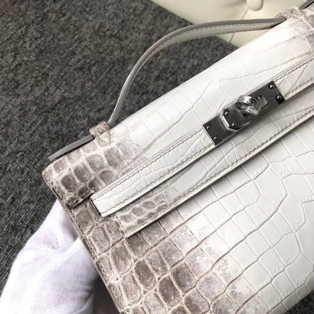 Hermès(爱马仕)Mini pochette 22cm 喜马拉雅 银扣 顶级手缝 手拿包 晚宴包 定制-拉尔森鳄鱼皮具定制 - 爱马仕包包官网 Hermès(爱马仕)Mini pochette 22cm 喜马拉雅 银扣 顶级手缝 手拿包 晚宴包 定制