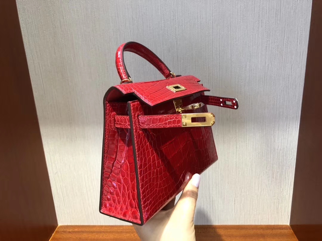 Hermès（爱马仕）Mini kelly 迷你凯莉 亮面鳄鱼 ck95 法拉利红 Braise 金扣 顶级手缝 2代 现货