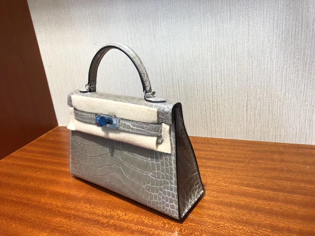 Hermès（爱马仕）Mini kelly 2 Alligator shiny 亮面鳄鱼 ck81 斑鸠灰 银扣 顶级手缝 现货