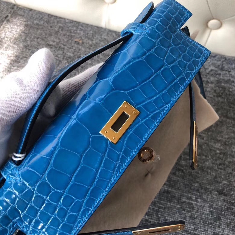 Hermès（爱马仕）Mini kelly pochette 22cm 亮面鳄鱼 7Ｑ爱琴海蓝  金扣 手拿包 晚宴包 顶级手缝