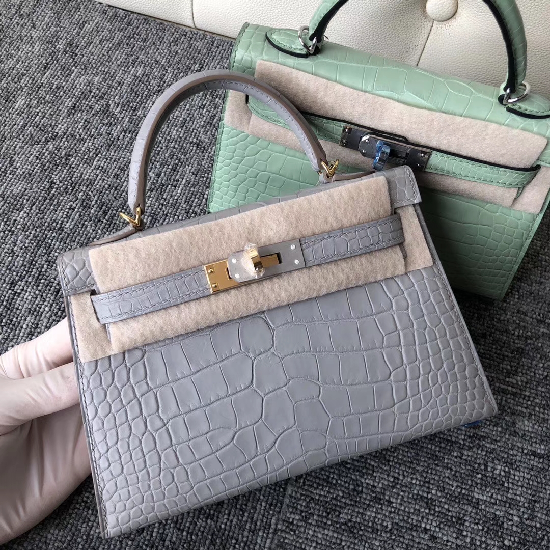 Hermès（爱马仕）Mini kelly ll Alligator matt 雾面鳄鱼 ck80 珍珠灰 金扣 顶级手缝