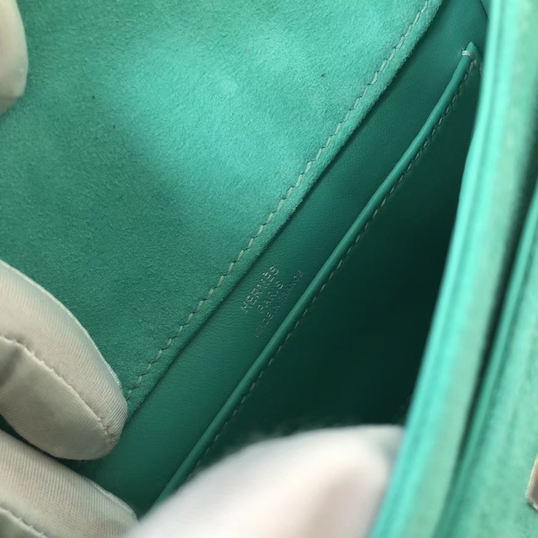 Hermès(爱马仕)Verrou17cm 麂皮 7v 湖水绿 银扣 定制-拉尔森鳄鱼皮具定制 - 爱马仕包包官网 Hermès(爱马仕)Verrou17cm 麂皮 7v 湖水绿 银扣 定制