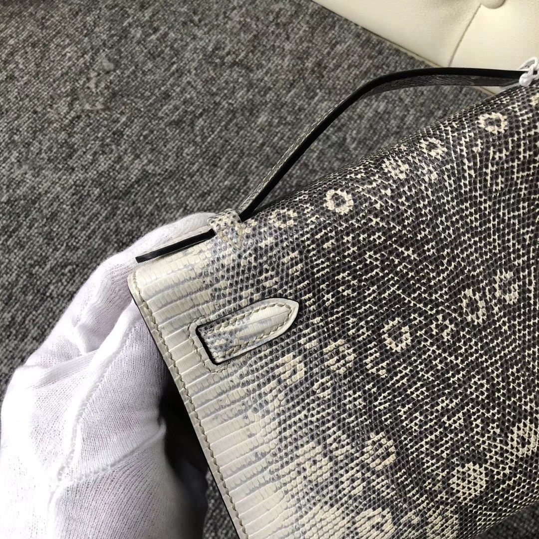 Hermès（爱马仕）Mini kelly pochette 22cm Lizard 进口亮面蜥蜴 小喜马拉雅色 银扣 手拿包 晚宴包